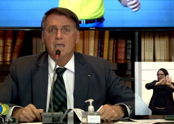 O presidente Jair Bolsonaro, durante live (Foto: Reprodução/TV Brasil no YouTube)