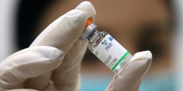 Anvisa recebe pedido de uso emergencial de vacina da Sinopharm contra a Covid-19