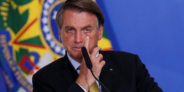 PGR pede abertura de inquérito para investigar Bolsonaro por prevaricação no caso Covaxin