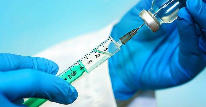 Reações às vacinas: por que ocorrem e como aliviar os sintomas