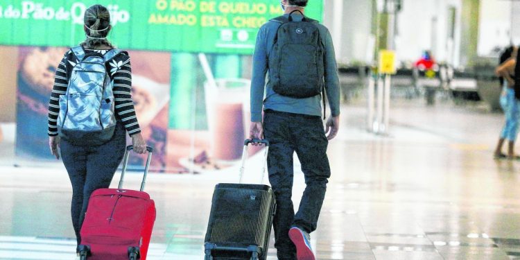 Passageiros com destino ao Ceará terão de apresentar teste negativo ou comprovante de vacinação contra Covid