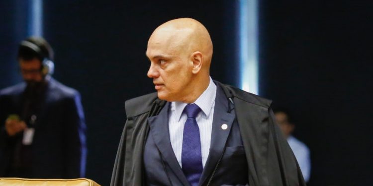 Moraes abre nova investigação contra Bolsonaro, por vazamento de inquérito da PF
