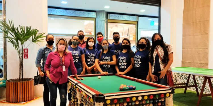 Alunos do Senac Cariri realizam visita técnica sobre estratégias de Marketing