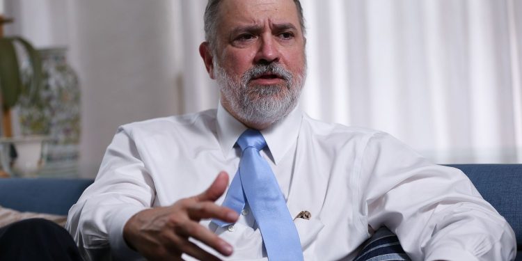 Moraes arquiva pedido para investigar Aras por suposta prevaricação