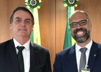 Jair Bolsonaro e Allan dos Santos
(Foto: Divulgação/PR)