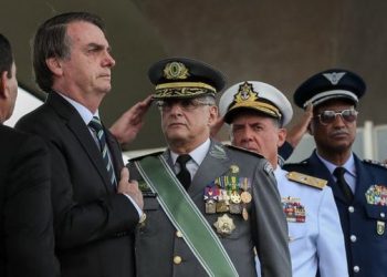 Se confirmado, desfile de tanques em frente ao Palácio do Planalto para entrega de convite a Bolsonaro seria inédito (Foto: Presidência da República)