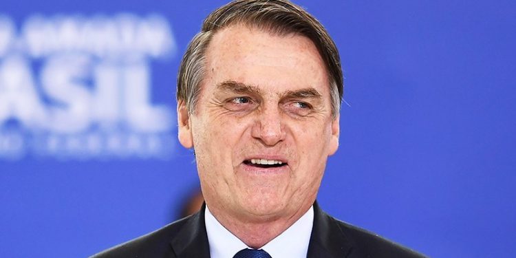 Rejeição ao governo Bolsonaro sobe e chega a 54%, mostra pesquisa XP/Ipespe