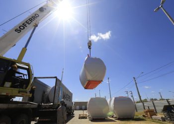 Nos 7 minutos e 30 segundos de cada trajeto o turista terá uma vista privilegiada de Juazeiro do Norte e da Chapada do Araripe (Foto: Nivia Uchoa/Governo do Ceará)