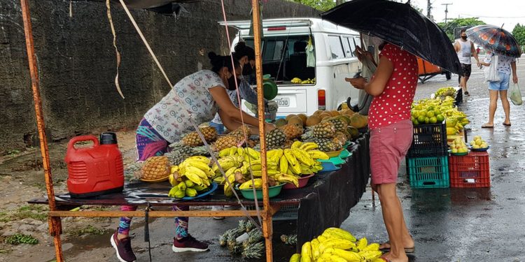 O número de trabalhadores por conta própria no último ano passou de 944 mil cearenses no segundo trimestre de 2020 para 1,02 milhão em igual período de 2021 (Foto: Fabiane de Paula)