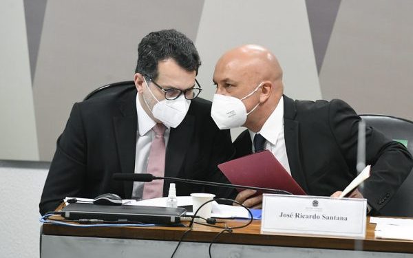 AO VIVO: CPI da Covid ouve ex-secretário de Medicamentos da Anvisa