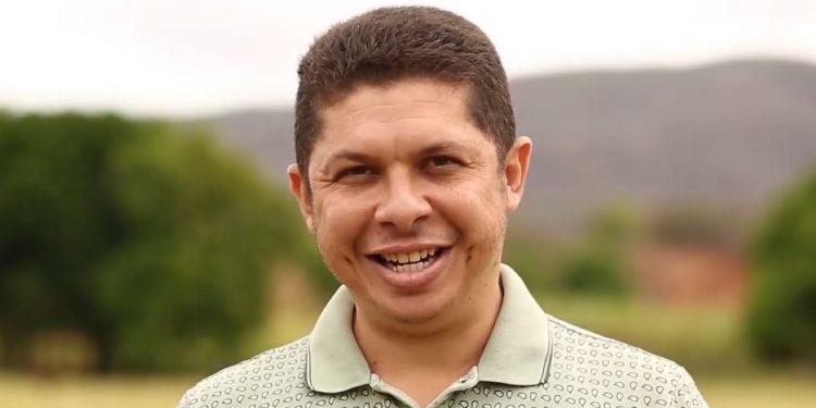 Presidente da Câmara de Granjeiro é preso em bar por desacato ao decreto estadual