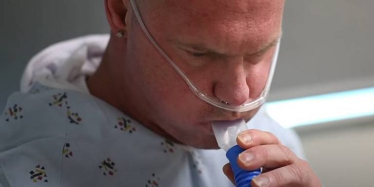 Não vacinados são 99% dos mortos por Covid nos EUA, e muitos se arrependem tarde demais