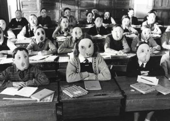 Cena do clipe "Another Brick In The Wall", do Pink Floyd (Foto: Reprodução)