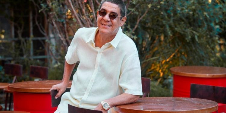 Zeca Pagodinho tem bom estado geral, segundo boletim médico (Foto: Guto Costa)