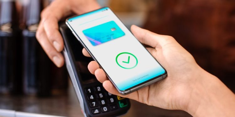 Especialista em cibersegurança dá dicas para evitar fraudes no pagamento por aproximação