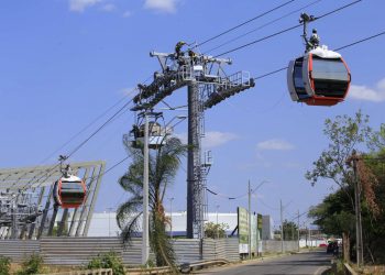 Cabines do Teleférico de Juazeiro do Norte são engatadas para primeira rodada de testes