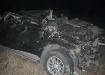 Veiculou do cantor capotou em rodovia (Foto: Divulgação/PRF)