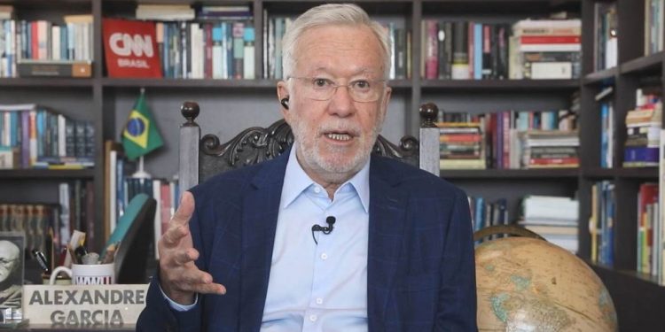 Escorraçado da CNN Brasil, Alexandre Garcia é o novo contratado da Jovem Pan News