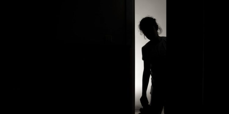 Agricultor é preso suspeito de filmar enteada enquanto ela tomava banho, em Porteiras