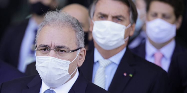 Governo Bolsonaro pagou R$ 193 milhões e não comprovou recebimento de máscaras