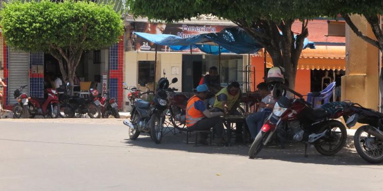 Nova Olinda revoga decreto que dispensava uso da máscara contra a Covid-19 em espaços públicos