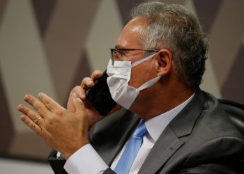 Relator da CPI da Covid, senador Renan Calheiros (MDB-AL) foi chamado de traidor por colegas após texto ter vazado à imprensa (Foto: Pedro Ladeira/Folhapress)