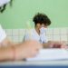 Alunos devem apresentar atestado médico para permanecerem em ensino híbrido ou virtual no Ceará
