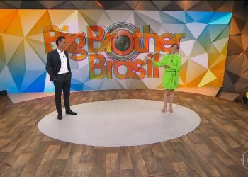 O anúncio de Tadeu Schmidt no BBB 22 aconteceu durante exibição do "Fantástico" (Foto: Reprodução/Globoplay)