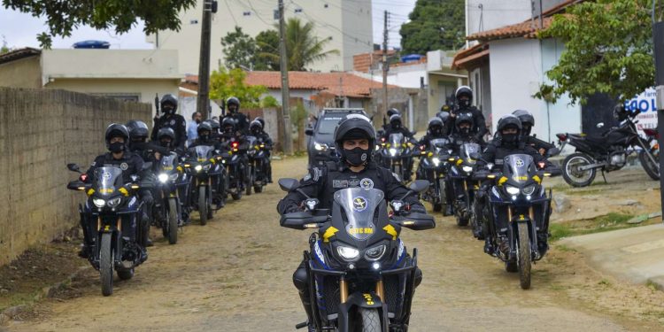 Governador Camilo Santana inaugura a 50ª central de videomonitoramento e 51ª base do CPRaio