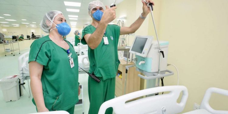 Governador Camilo Santana sanciona programa que vai reforçar e premiar as ações de Saúde dos municípios