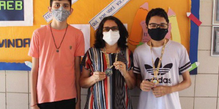 Estudantes de Juazeiro do Norte são premiados na Olimpíada Brasileira de Astronomia e Astronáutica