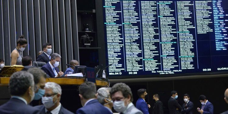 Veja como votou a bancada do Ceará no segundo turno da PEC dos Precatórios