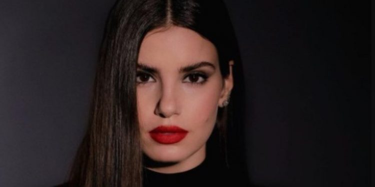 Diretor da Globo expõe exigências de Camila Queiroz e critica atriz