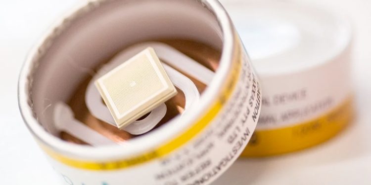 Novas vacinas contra a Covid-19 poderão ser adesivos para a pele