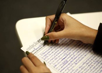 Enem 2021: tema da redação é ‘invisibilidade e registro civil: garantia de acesso à cidadania no Brasil’