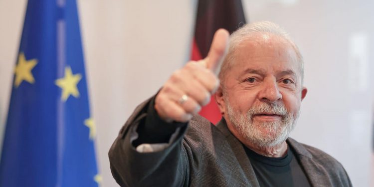 STF determina o desbloqueio dos bens do ex-presidente Lula