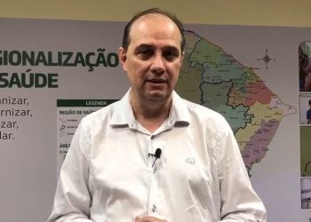 "As pessoas precisam completar o esquema de vacinação", alertou o secretário da saúde do Ceará Marcos Gadelha (Foto: Reprodução)