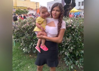 Marcela pede ajuda para consegui comprar o remédio da filha Maria Helena (Foto: Arquivo pessoal)