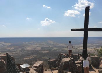 Pontal da Santa Cruz, em Santana do Cariri (Foto: Antonio Rodrigues)