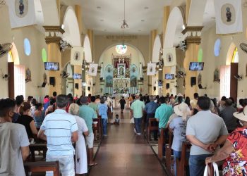 No Dia de Finados haverá a tradicional missa das seis da manhã, rezada em torno do túmulo do Padre Cícero (Foto: Antonio Rodrigues)