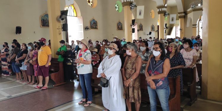 Após dois anos, Romaria de Finados é celebrada em Juazeiro do Norte com o retorno dos fiéis