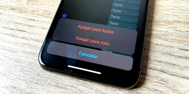 Se arrependeu da mensagem de meses atrás? WhatsApp pode te deixar apagá-la
