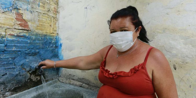 Camilo entrega ampliação de sistema de abastecimento de água em Juazeiro do Norte