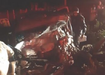 Colisão entre os veículos aconteceu entre as cidades de Missão Velha e Juazeiro do Norte (Foto: Reprodução/TV Verdes Mares)