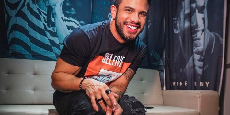 Ávine Vinny, do hit ‘Coração Cachorro’, é preso em Fortaleza