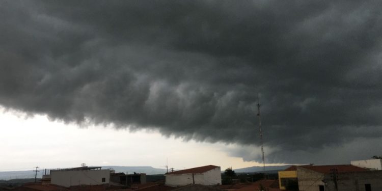 Cariri terá segunda-feira de muitas precipitações, diz Funceme