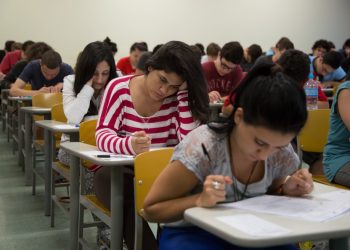 Concursos no Ceará reúnem mais de 900 vagas e têm salários de até R$ 12 mil