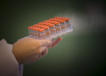 CoronaVac teve efetividade de 94,9% contra mortes por Covid-19, revela estudo