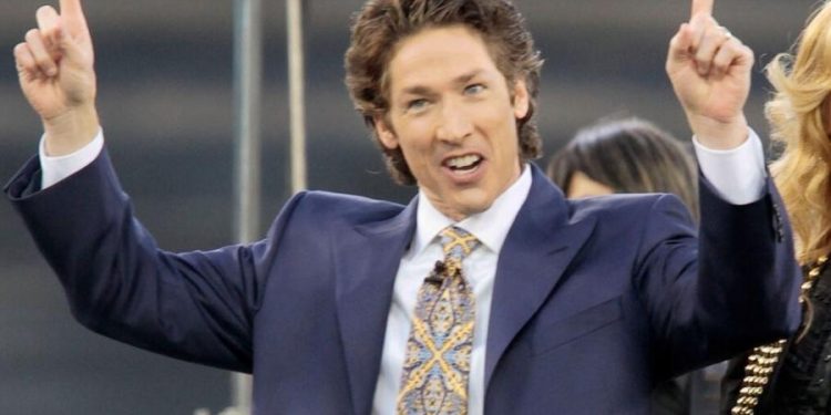 Encanador encontra R$ 3 milhões em parede de igreja de famoso pastor da TV