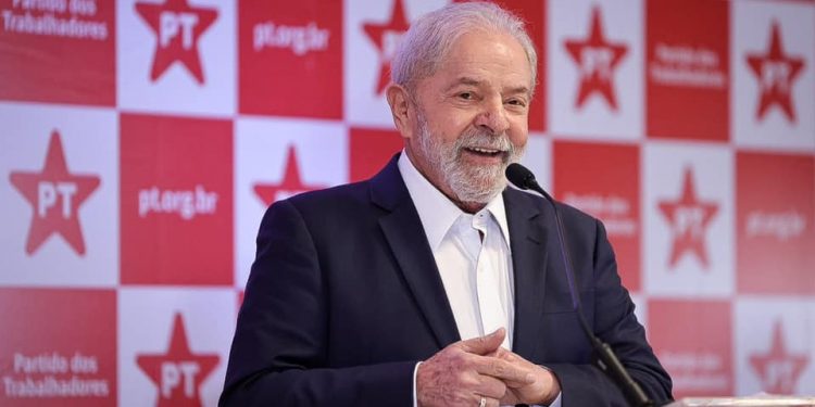 Ipec: Lula lidera corrida à Presidência com 48%; adversários, somados têm 38%